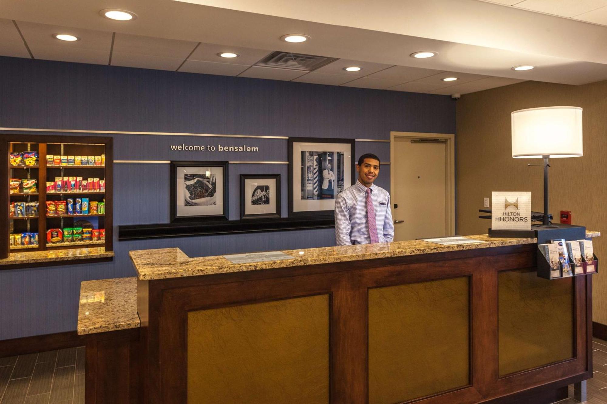 Hampton Inn & Suites Philadelphia/Bensalem Exteriér fotografie